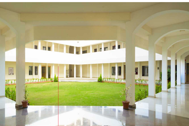 https://cache.careers360.mobi/media/colleges/social-media/media-gallery/1275/2020/9/17/Campus View of Xavier Institute of Management and Entrepreneurship Kochi_Campus-View.png